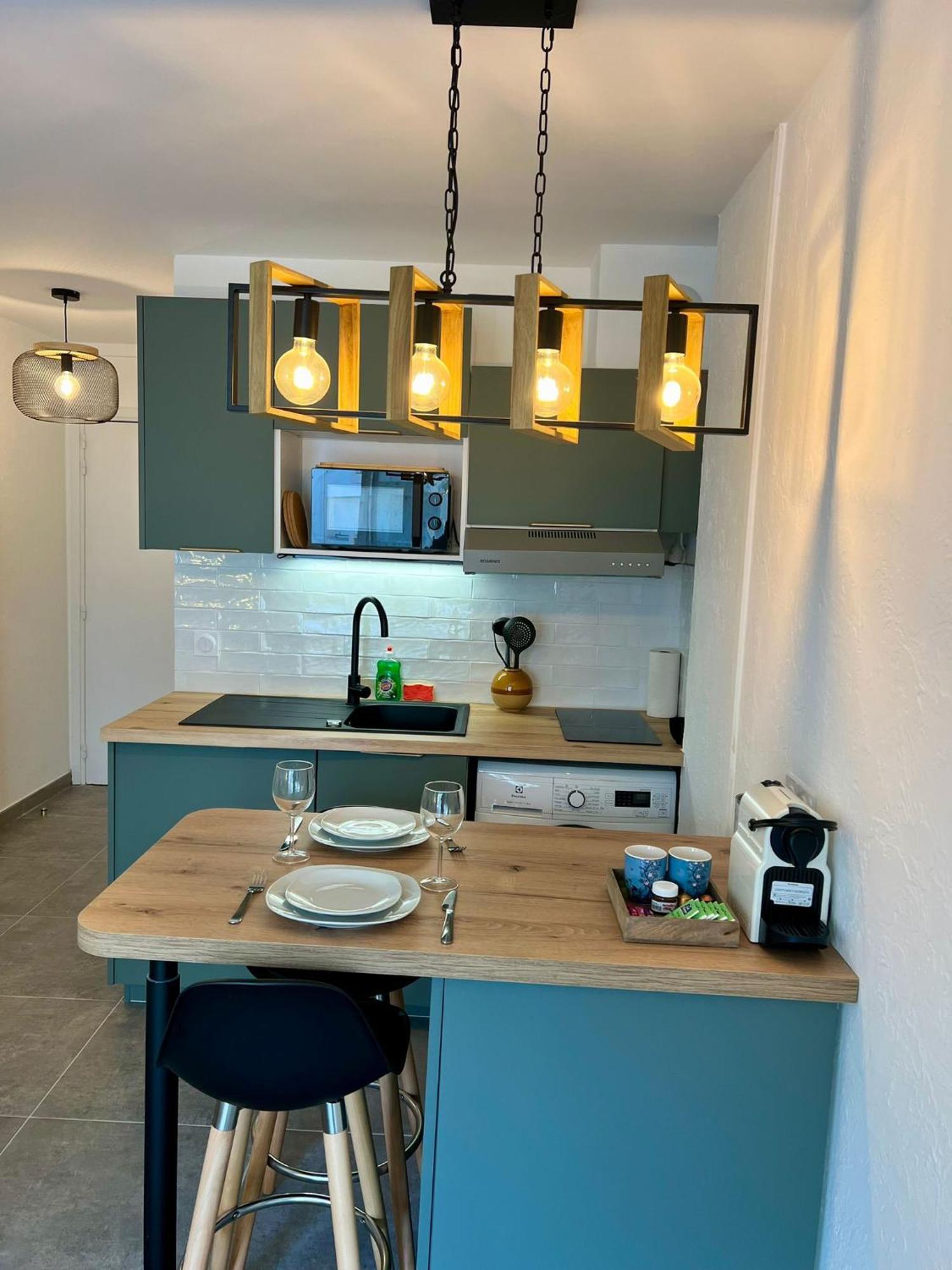 Studio Climatise, Cosy Et Calme Au Centre Ville Antibes Extérieur photo